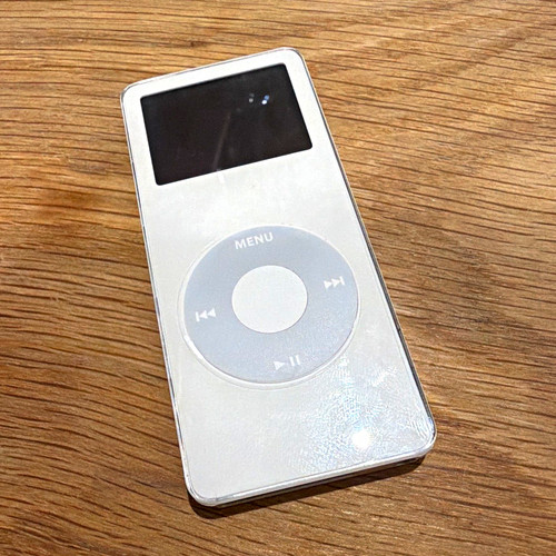 Apple ipod nano 1st - apple,